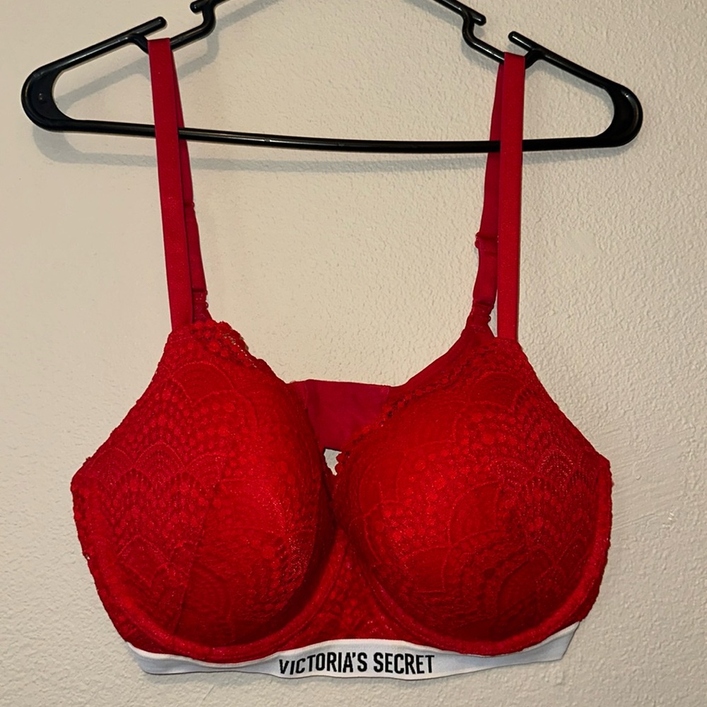 Red, lacy Victoria’s Secret bra 38D
